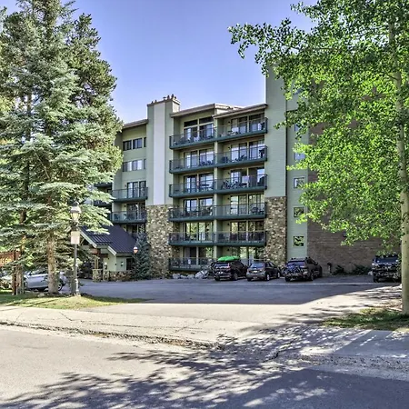 Breck Condo With Pool Walk To Main St And Ski Lift!